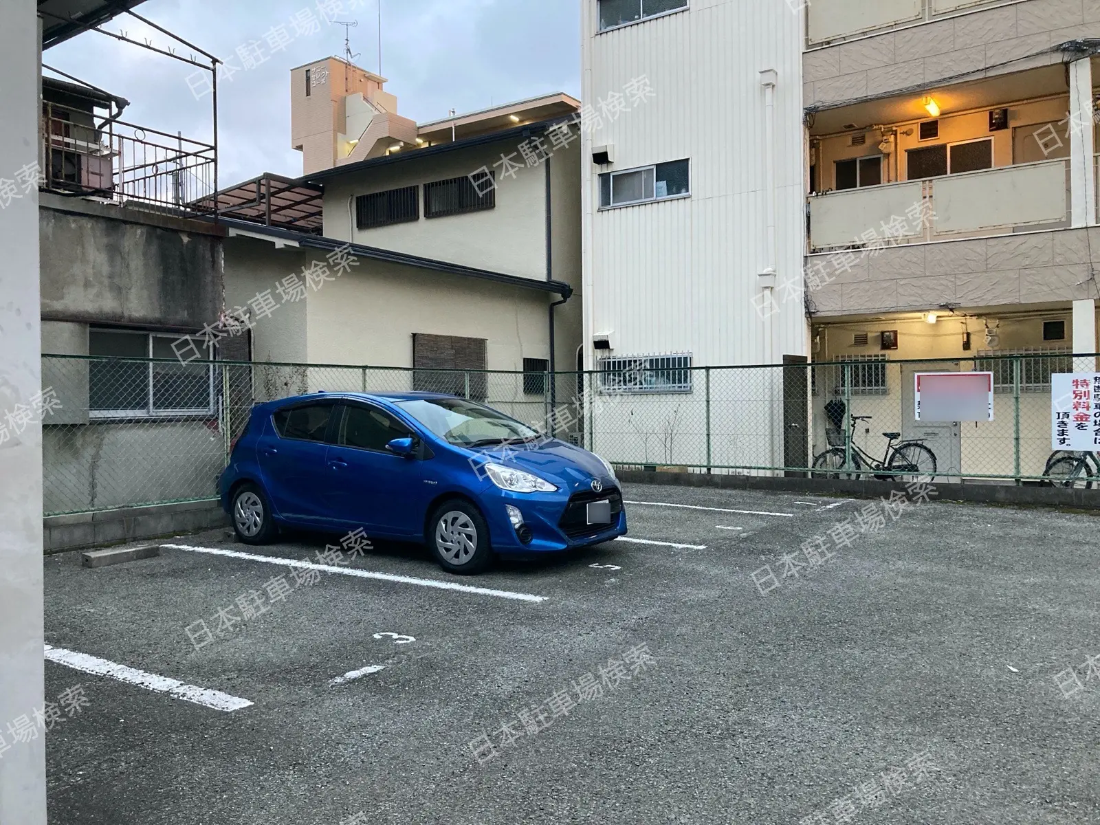 大阪市淀川区西中島１丁目　月極駐車場