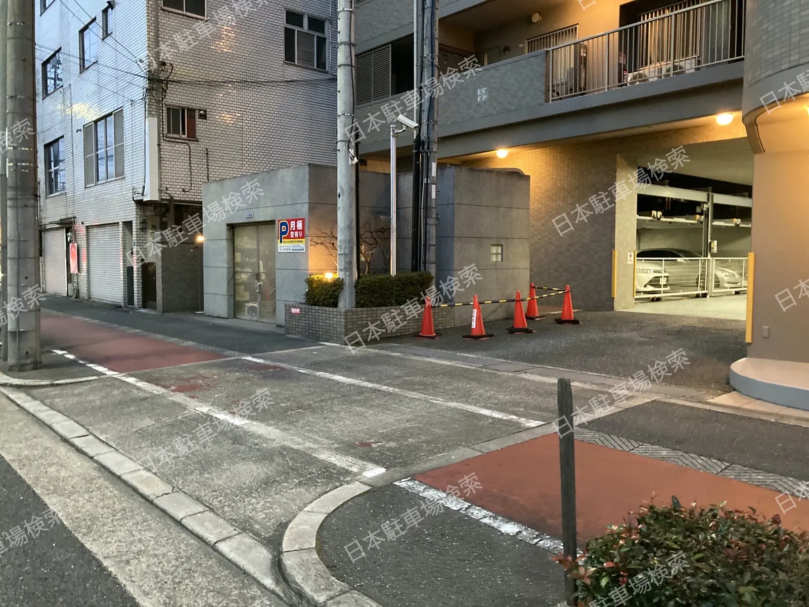 大阪市淀川区西中島１丁目3　月極駐車場