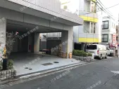 新宿区荒木町　月極駐車場