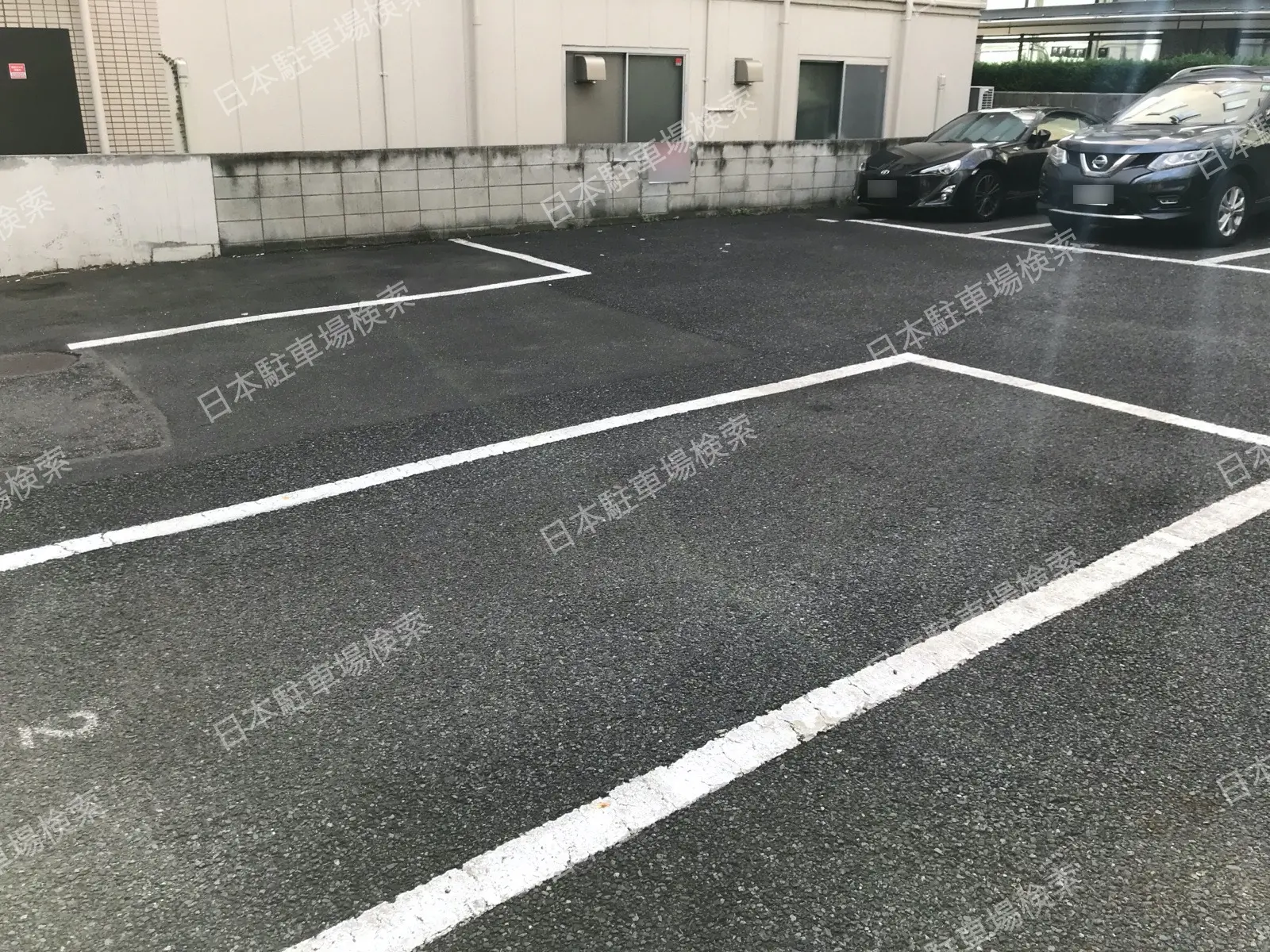 新宿区荒木町　月極駐車場