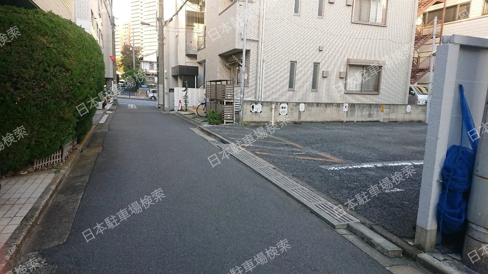 新宿区市谷台町　月極駐車場