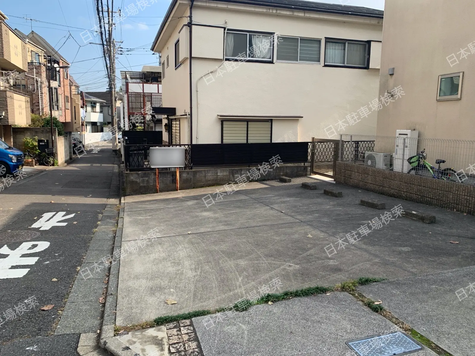 新宿区西落合２丁目　月極駐車場