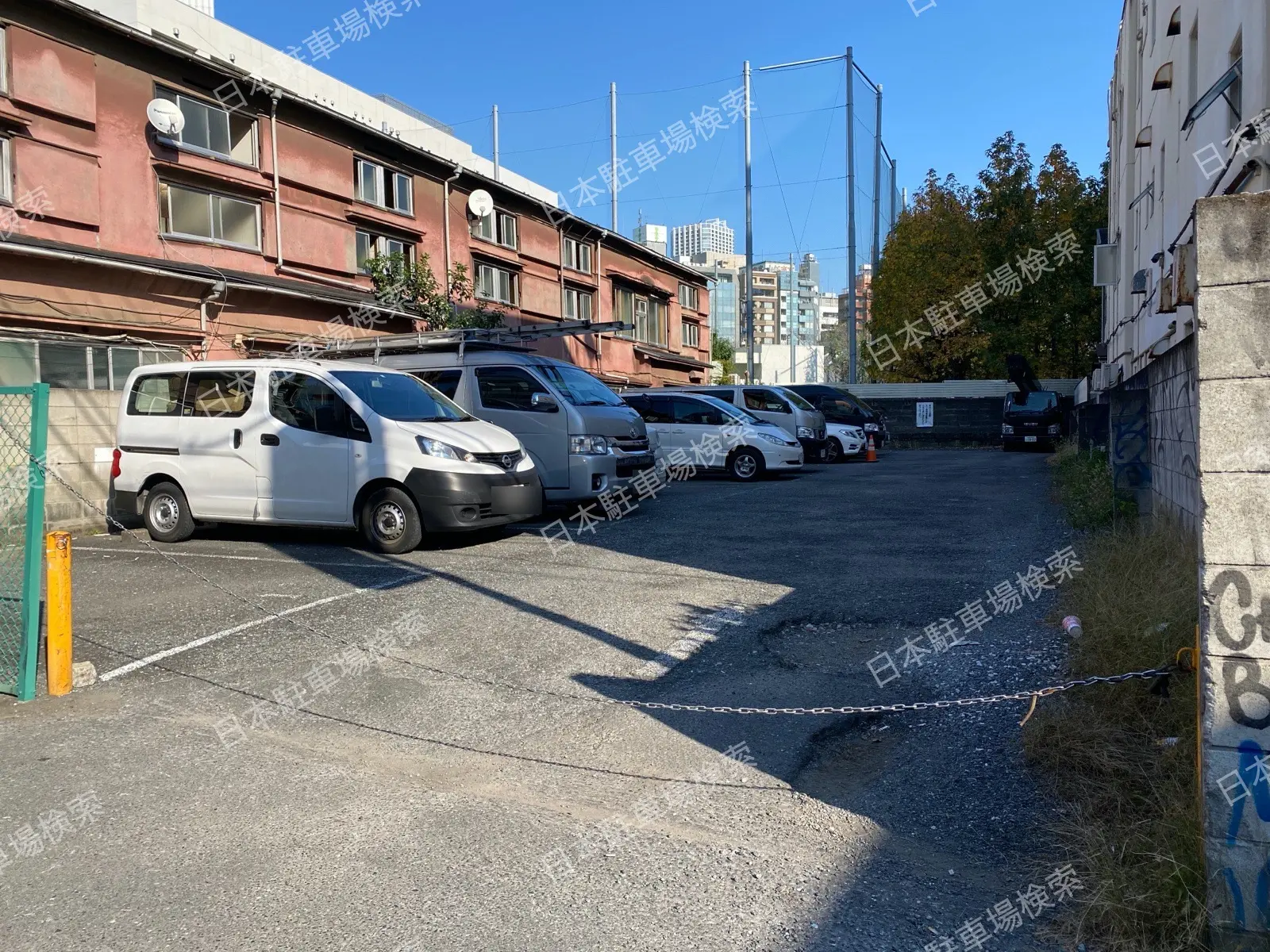 新宿４丁目4(屋外・平面) 月極駐車場