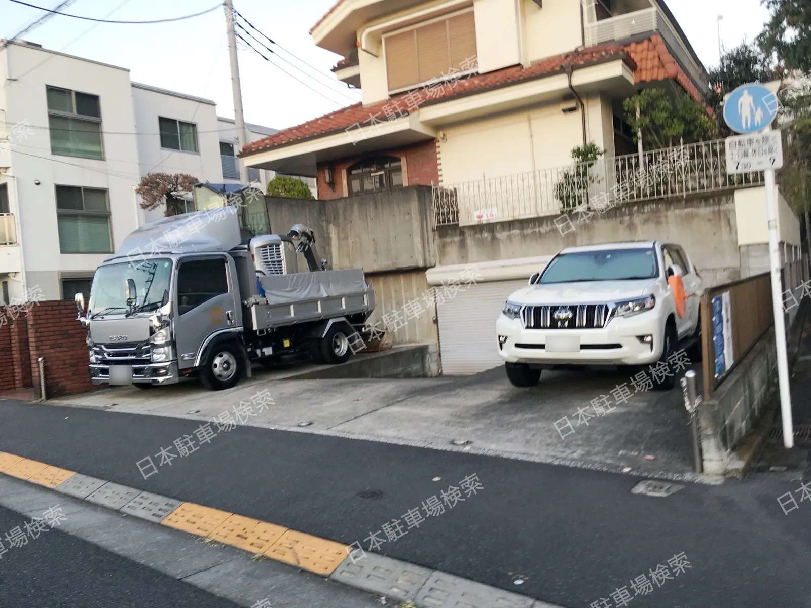 西落合１丁目33(屋外・平面) 月極駐車場