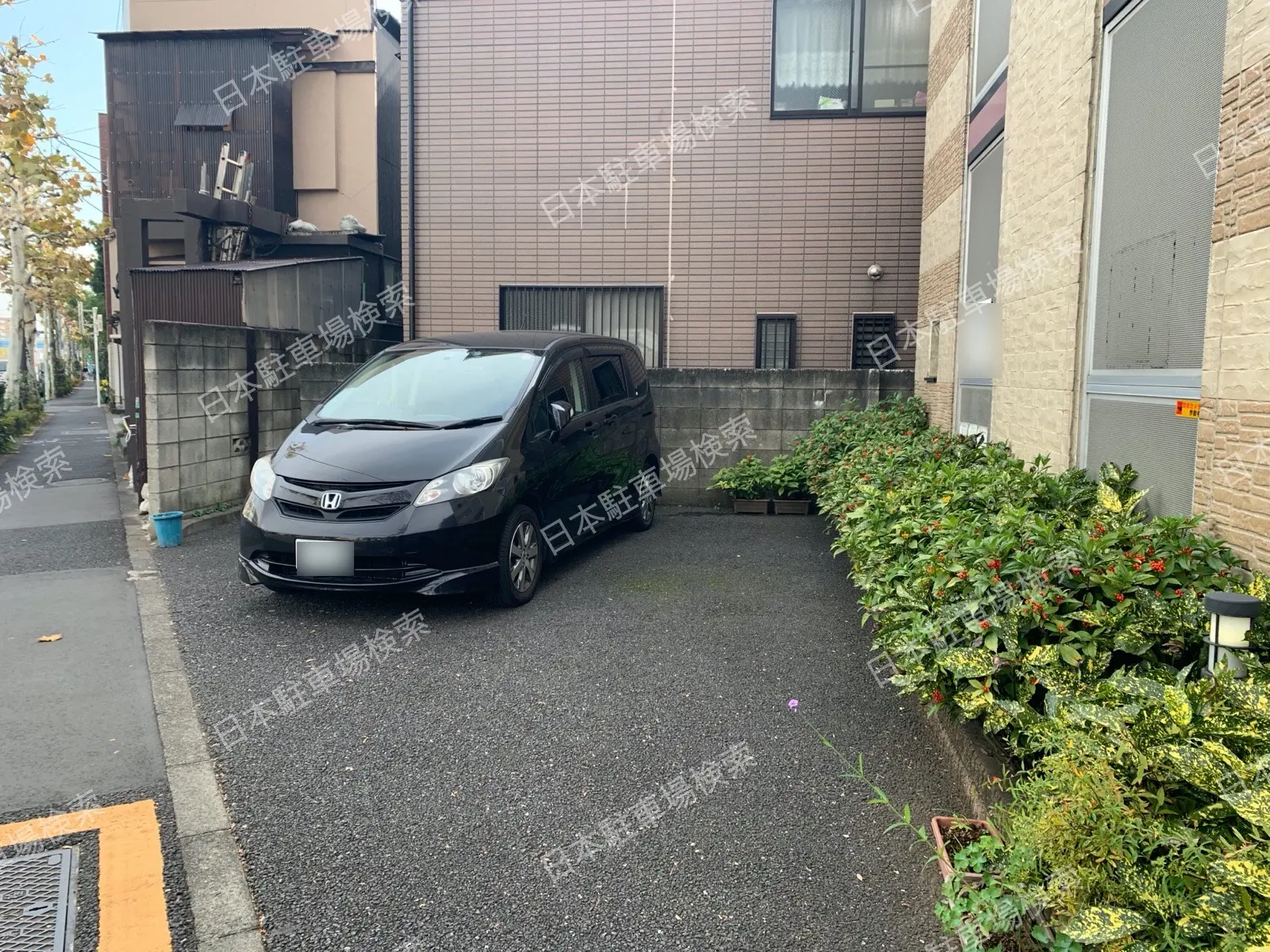 新宿区西落合１丁目　月極駐車場