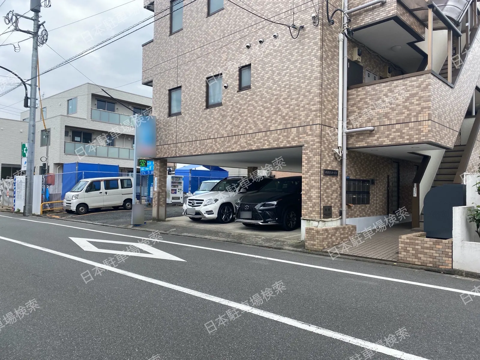 新宿区西落合３丁目　月極駐車場