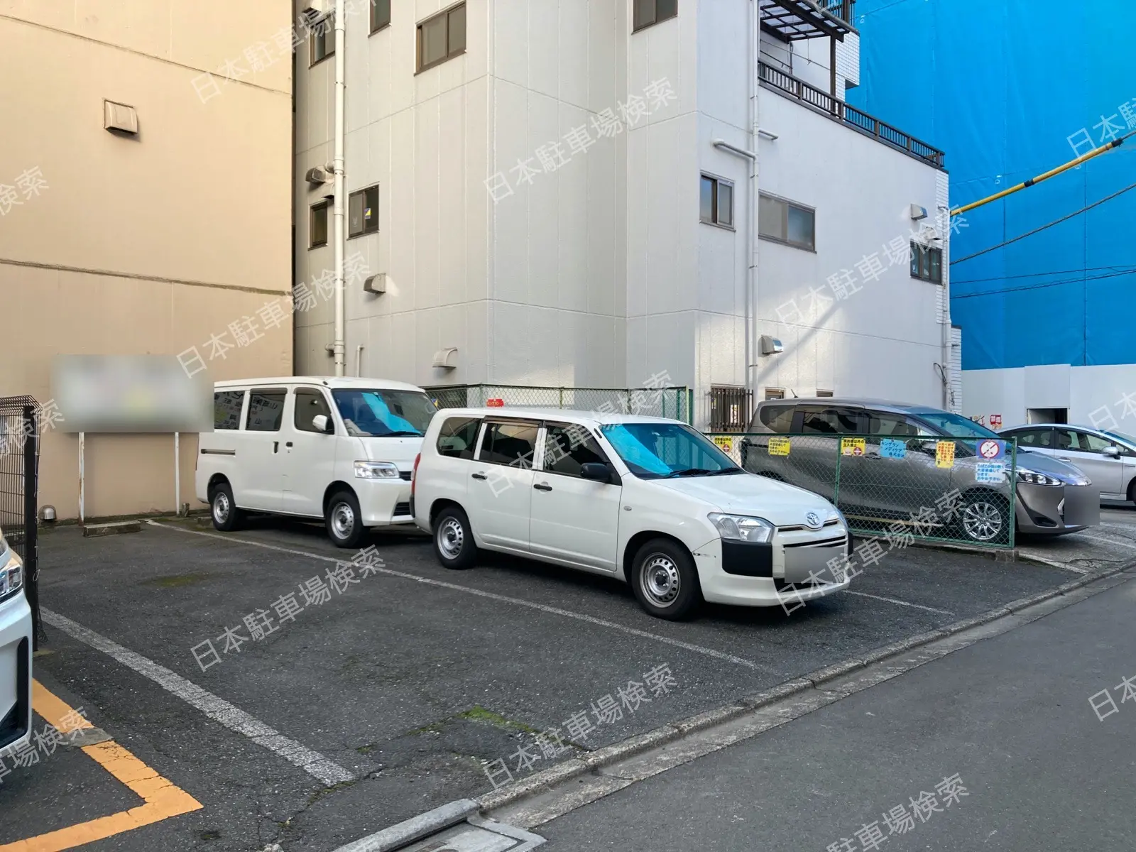 東京都千代田区神田小川町　月極駐車場