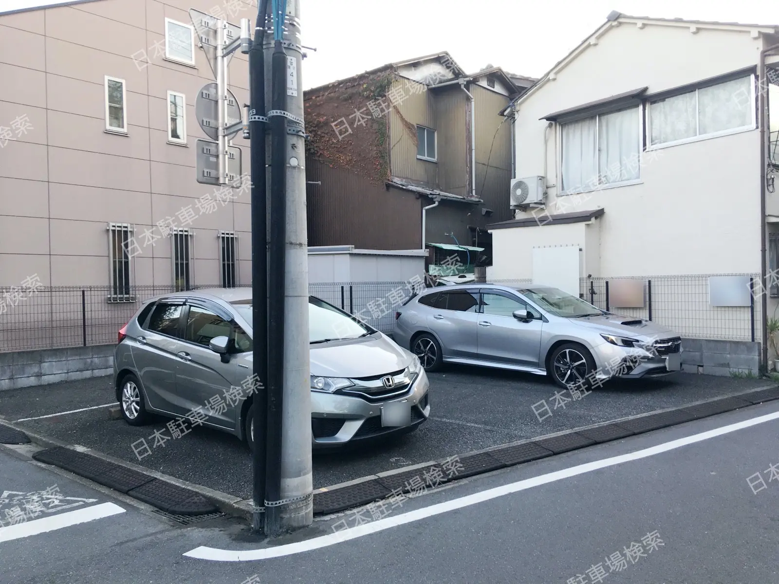 新宿区上落合３丁目月極駐車場