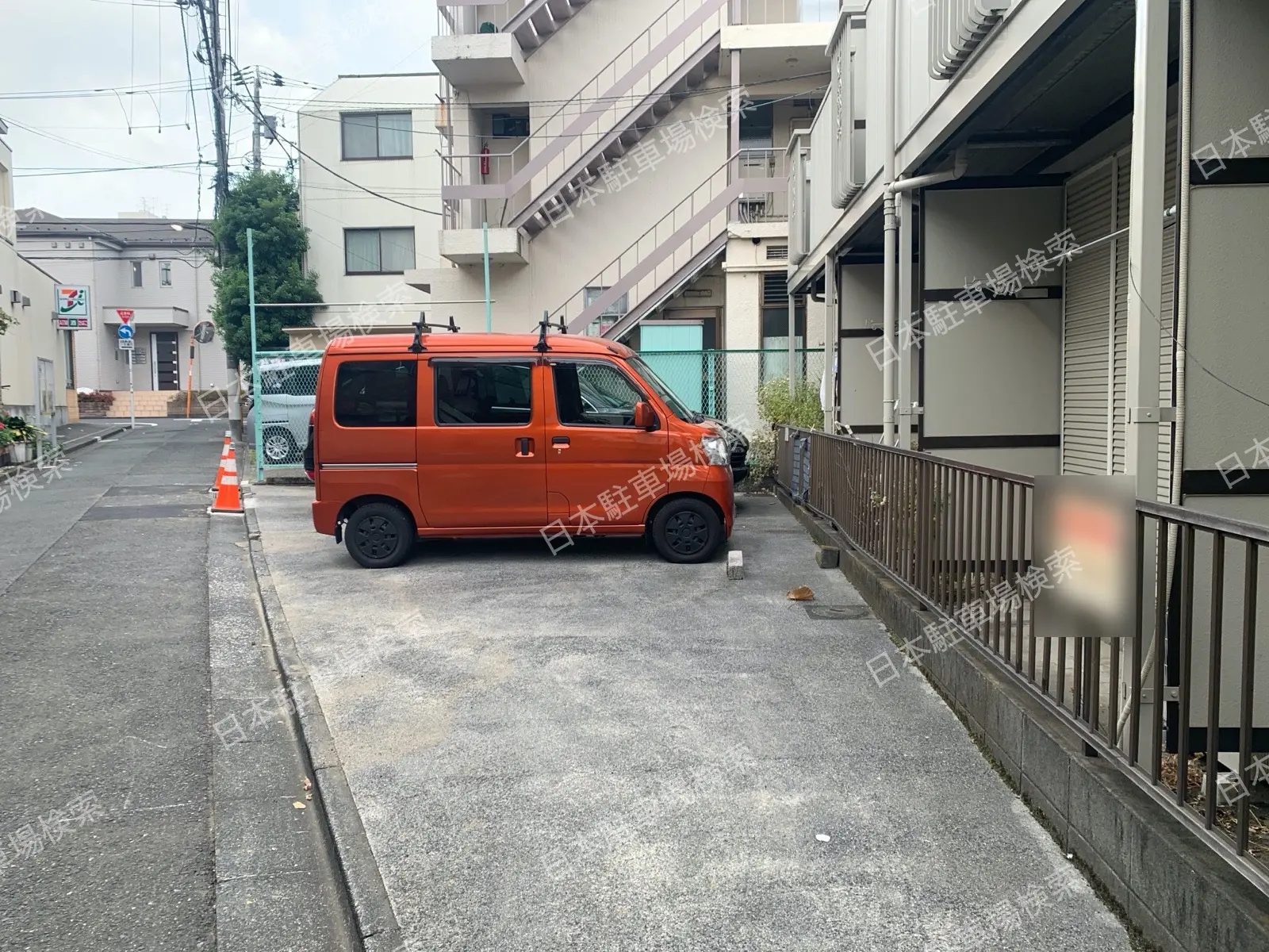 新宿区上落合３丁目　月極駐車場