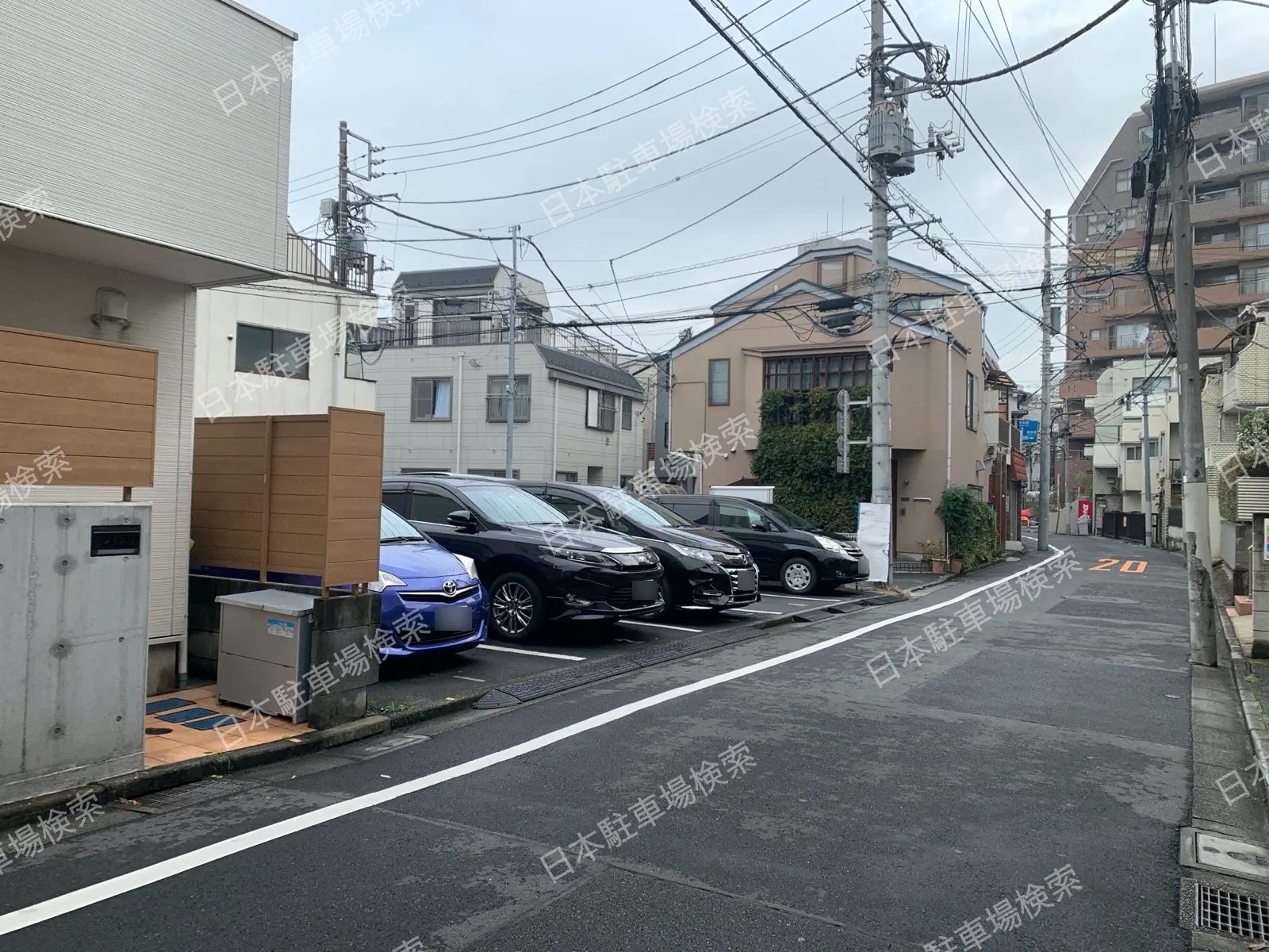 新宿区北新宿２丁目　月極駐車場