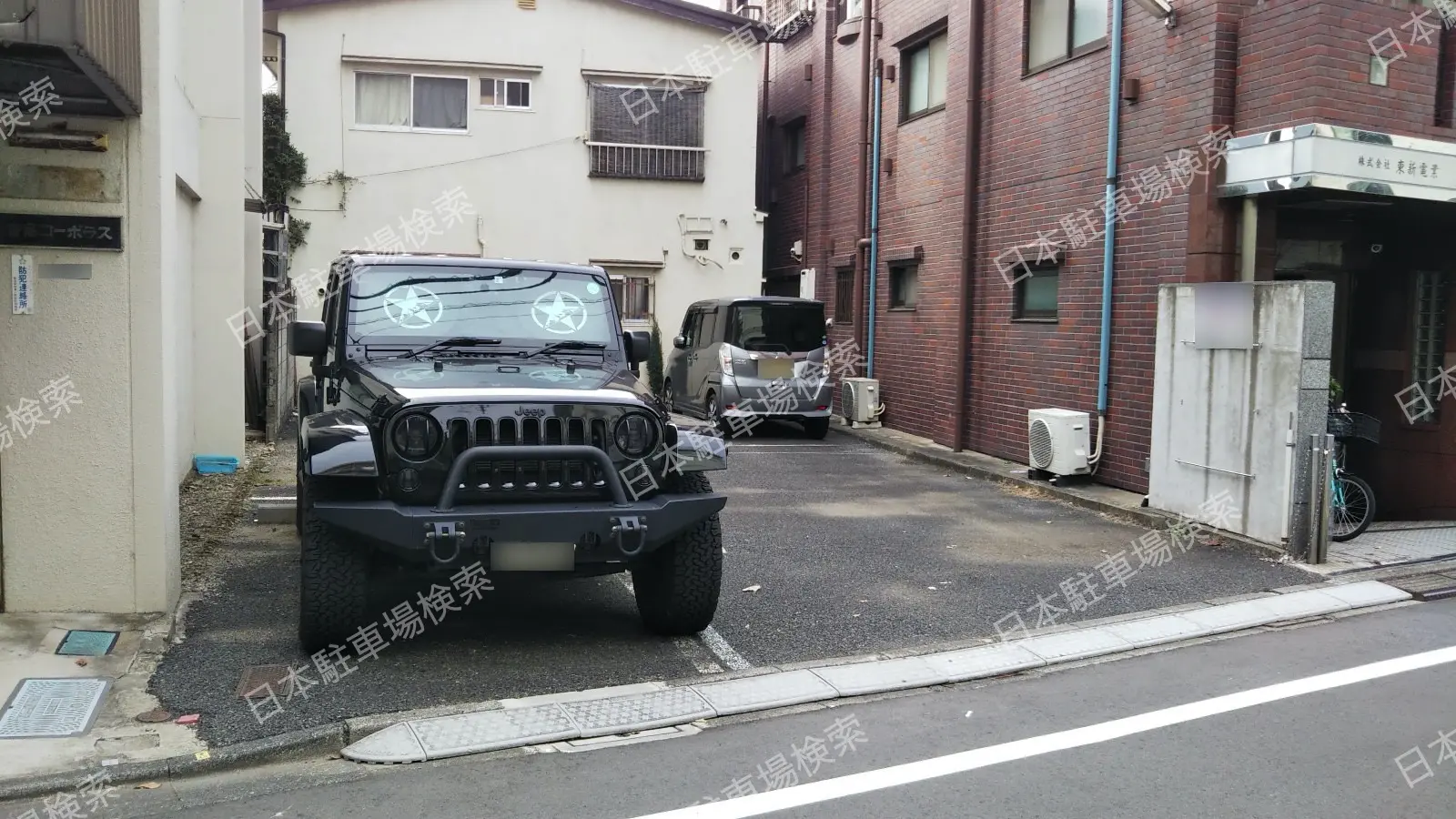 新宿区北新宿２丁目　月極駐車場