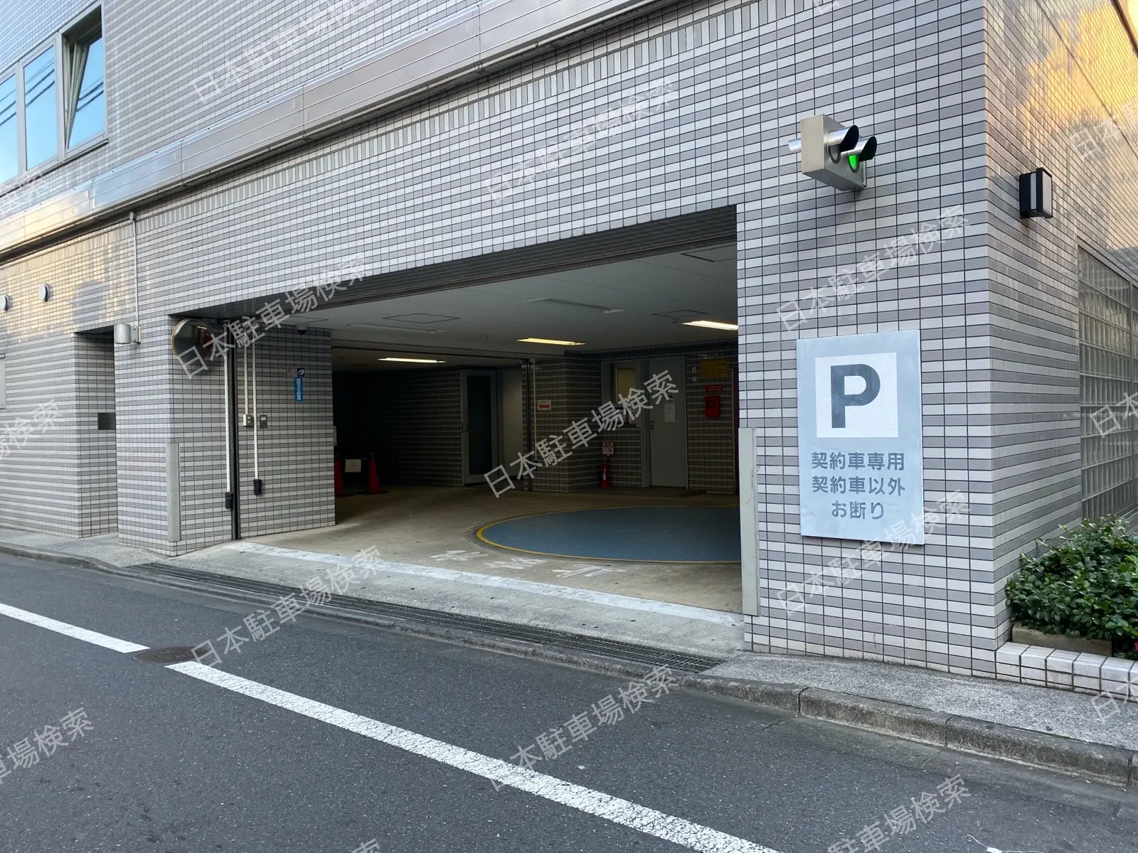 新宿区歌舞伎町２丁目 月極駐車場