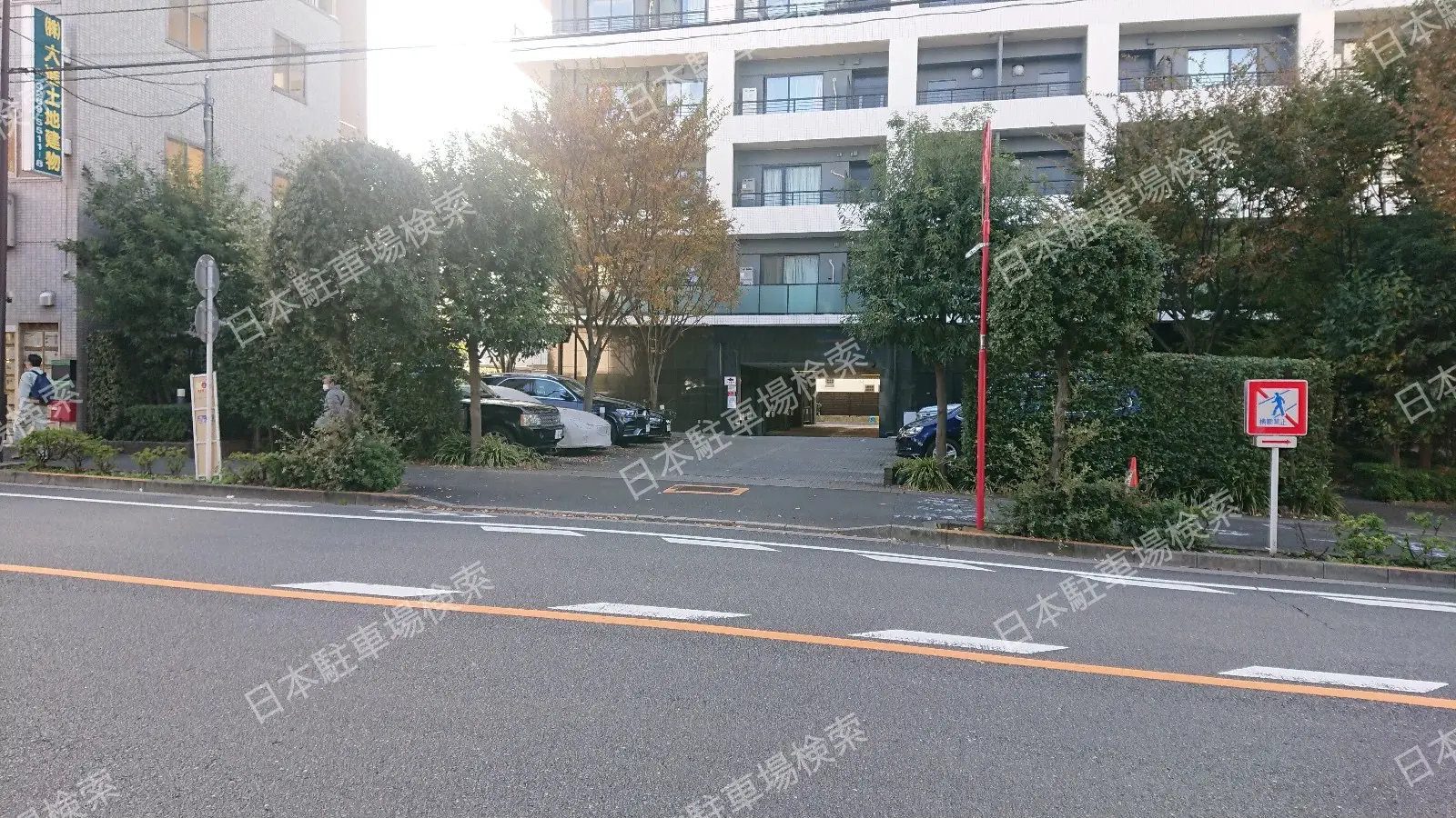 東京都新宿区市谷甲良月極駐車場