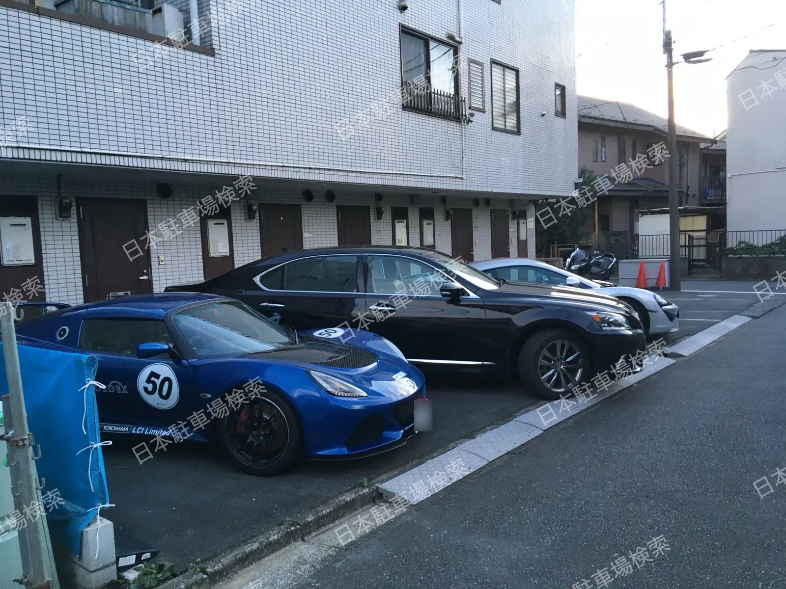 新宿区西落合４丁目　月極駐車場