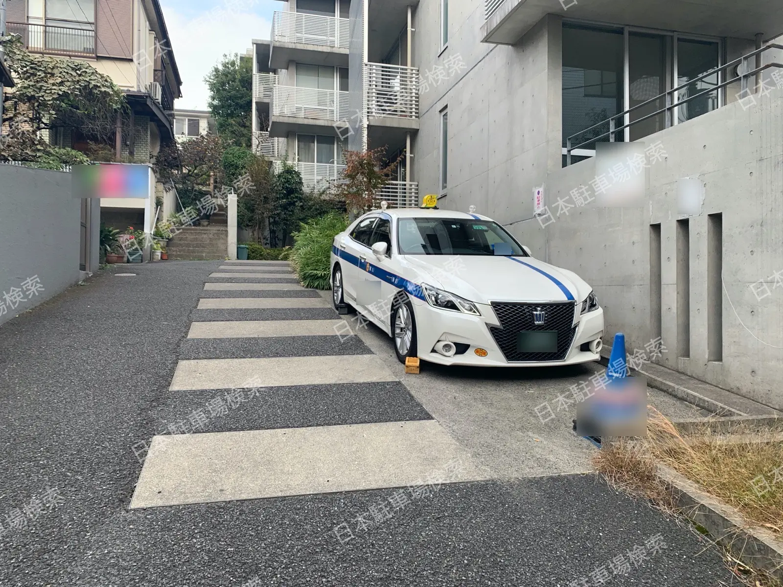 新宿区中井２丁目月極駐車場