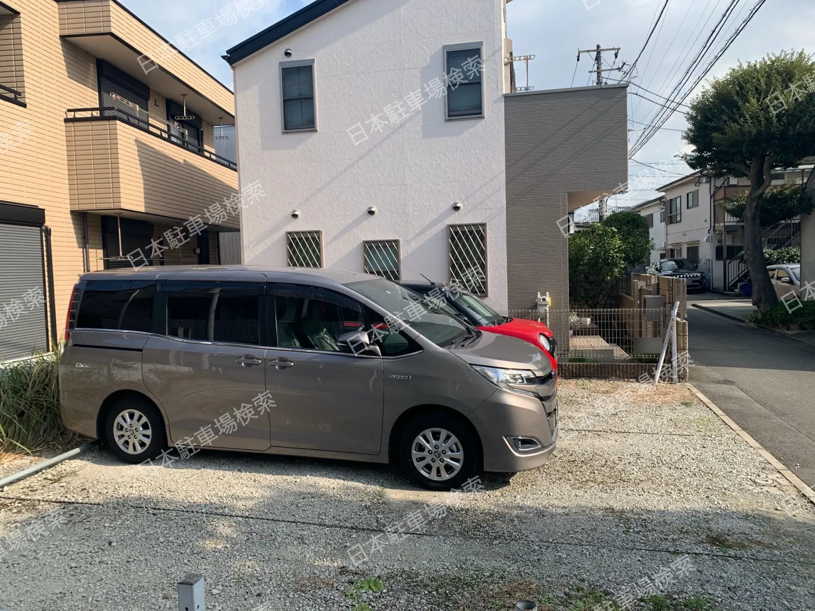 新宿区中井２丁目　月極駐車場