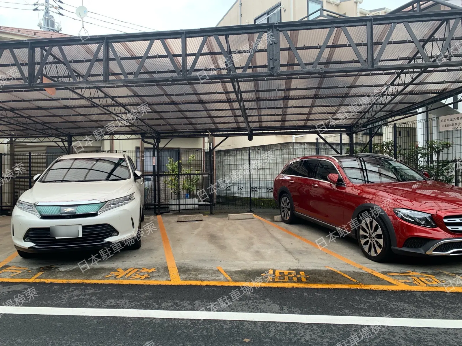 新宿区北新宿３丁目月極駐車場