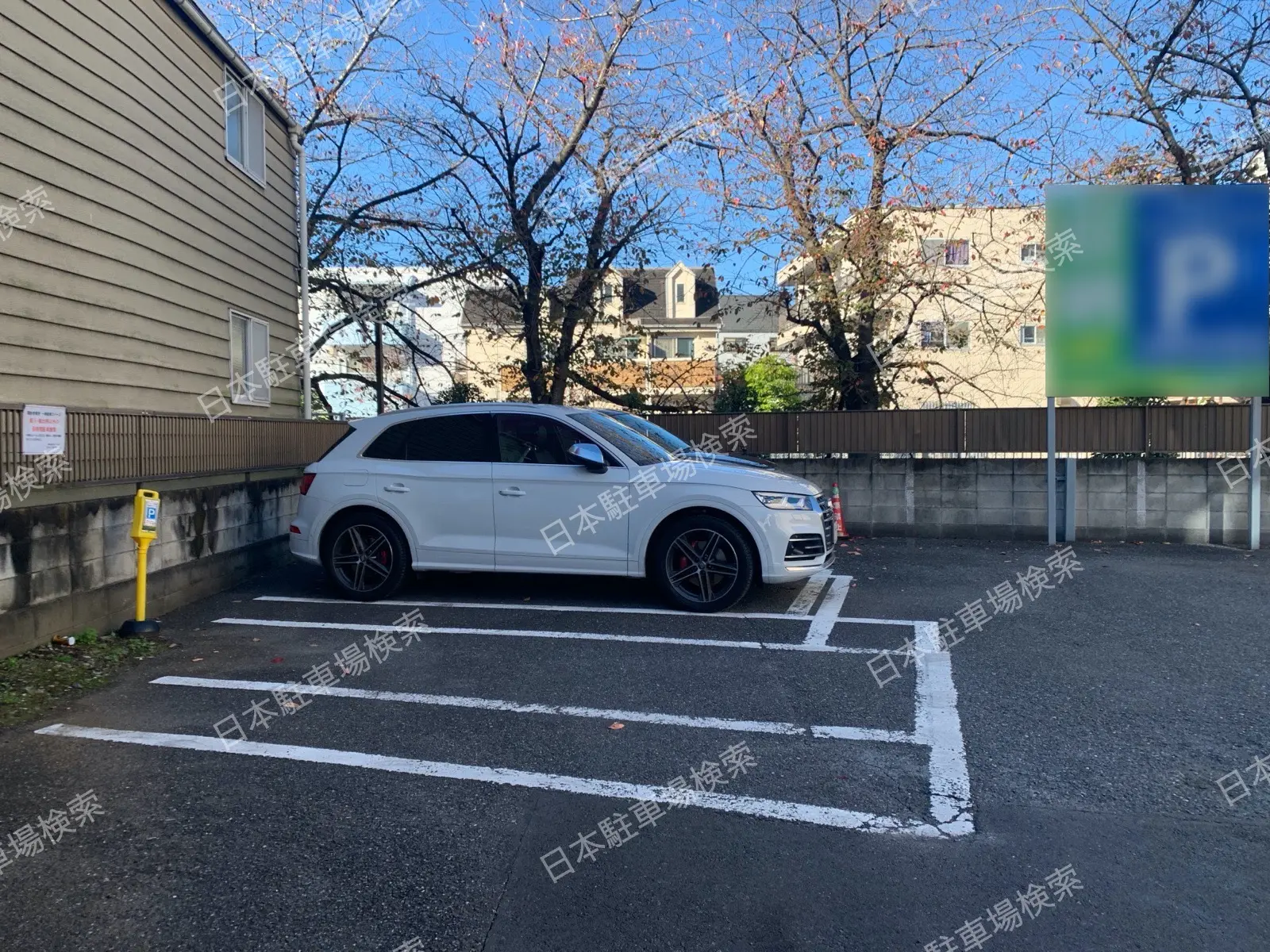 新宿区北新宿３丁目　月極駐車場