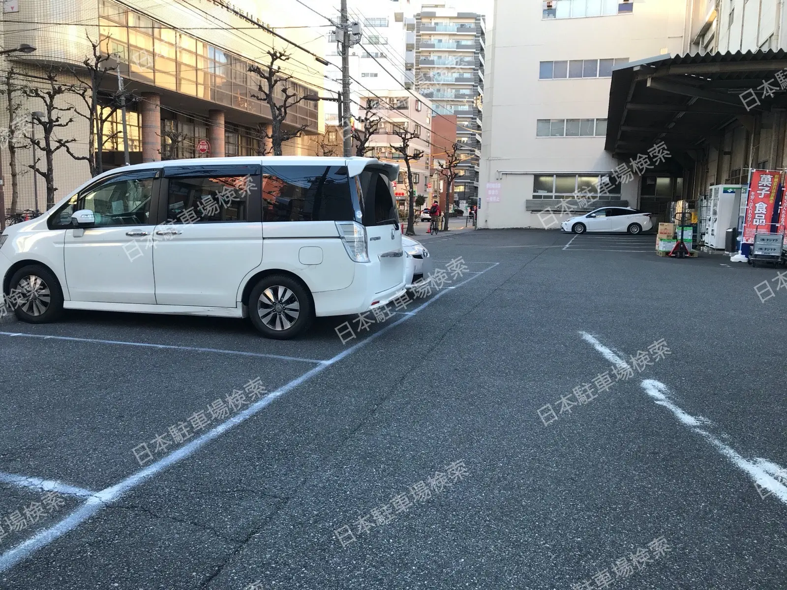 根岸５丁目7(屋外・平面) 月極駐車場