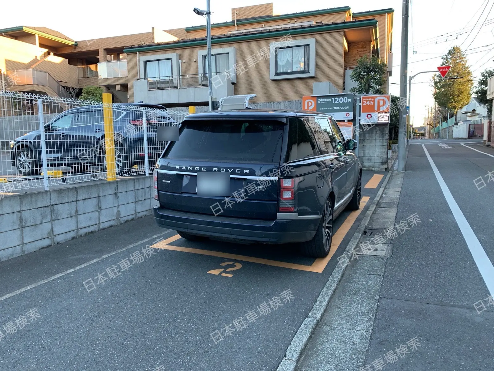 目黒区碑文谷４丁目　月極駐車場