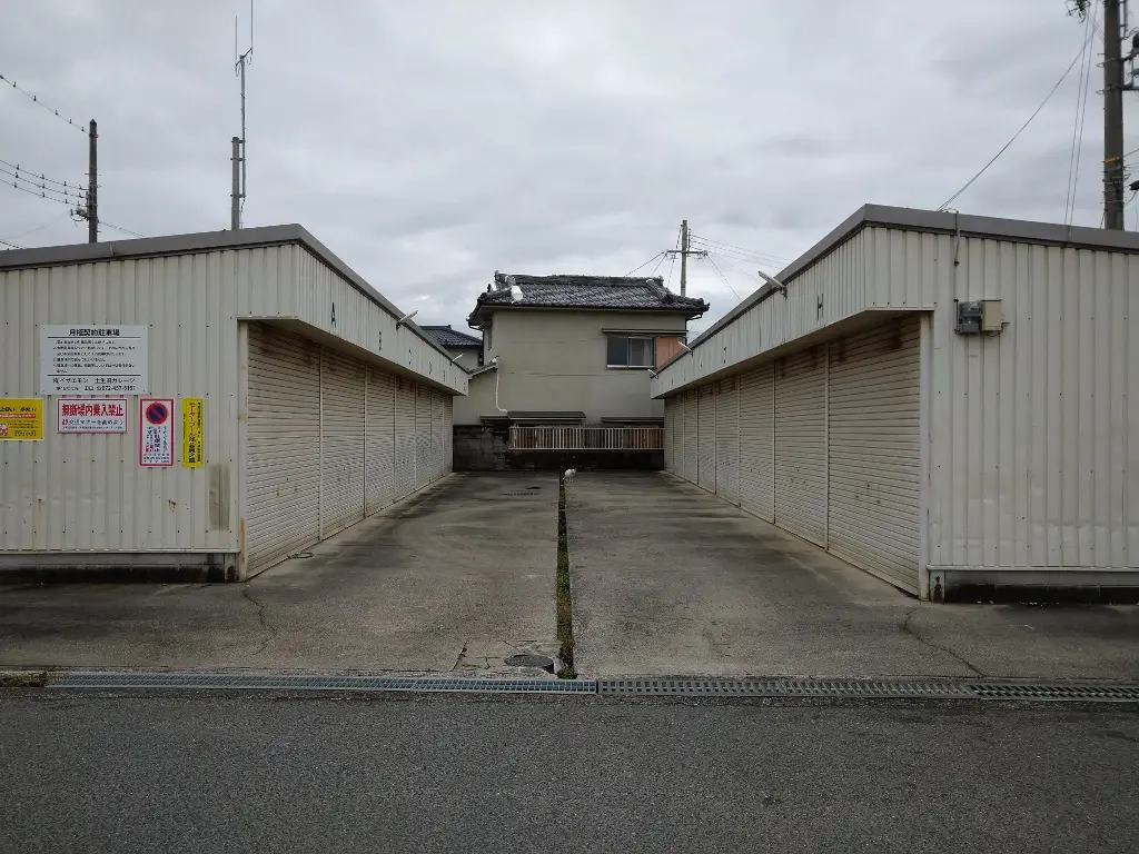 岸和田市土生町　月極駐車場