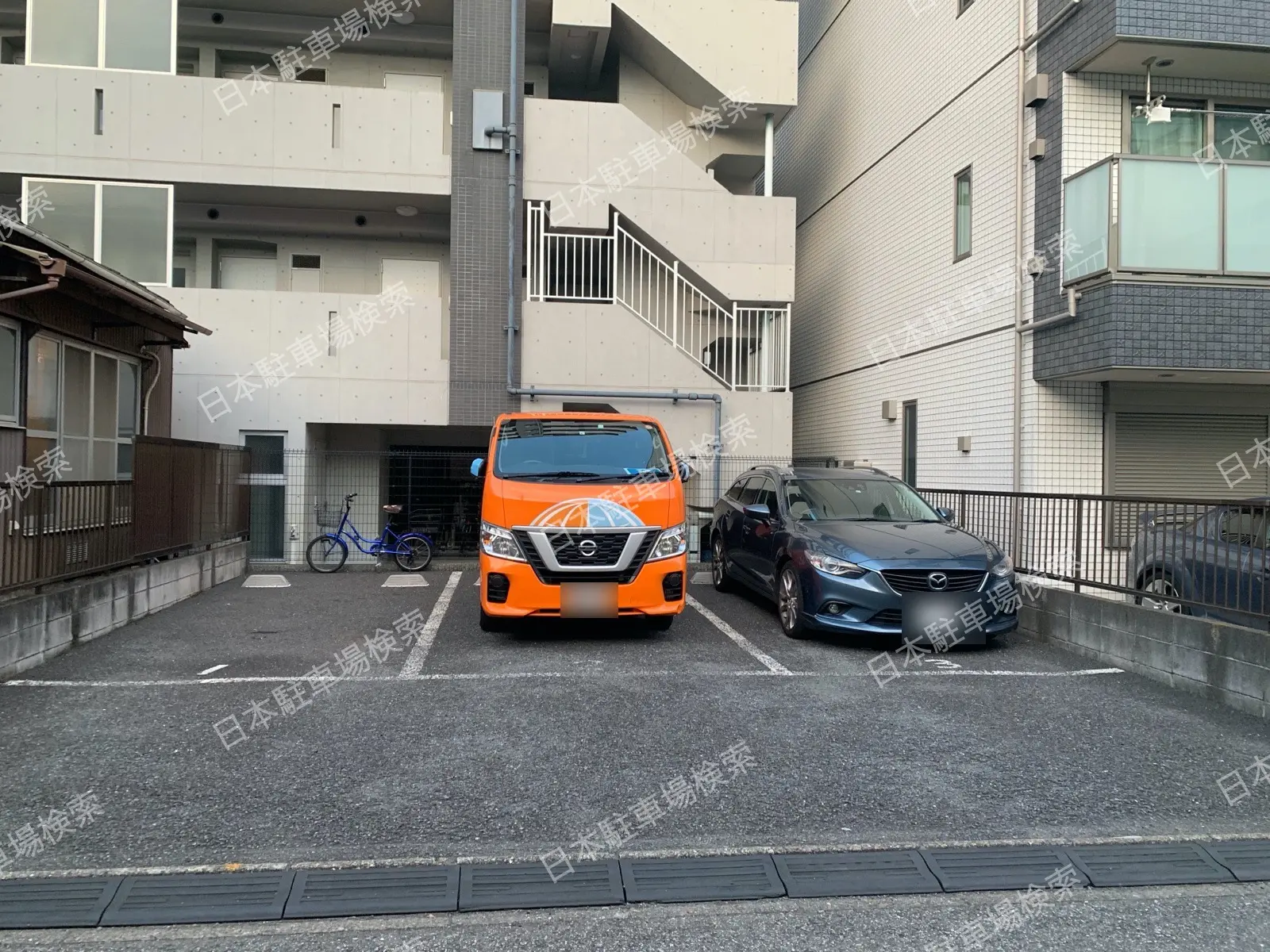 東京都新宿区戸塚町１丁目月極駐車場