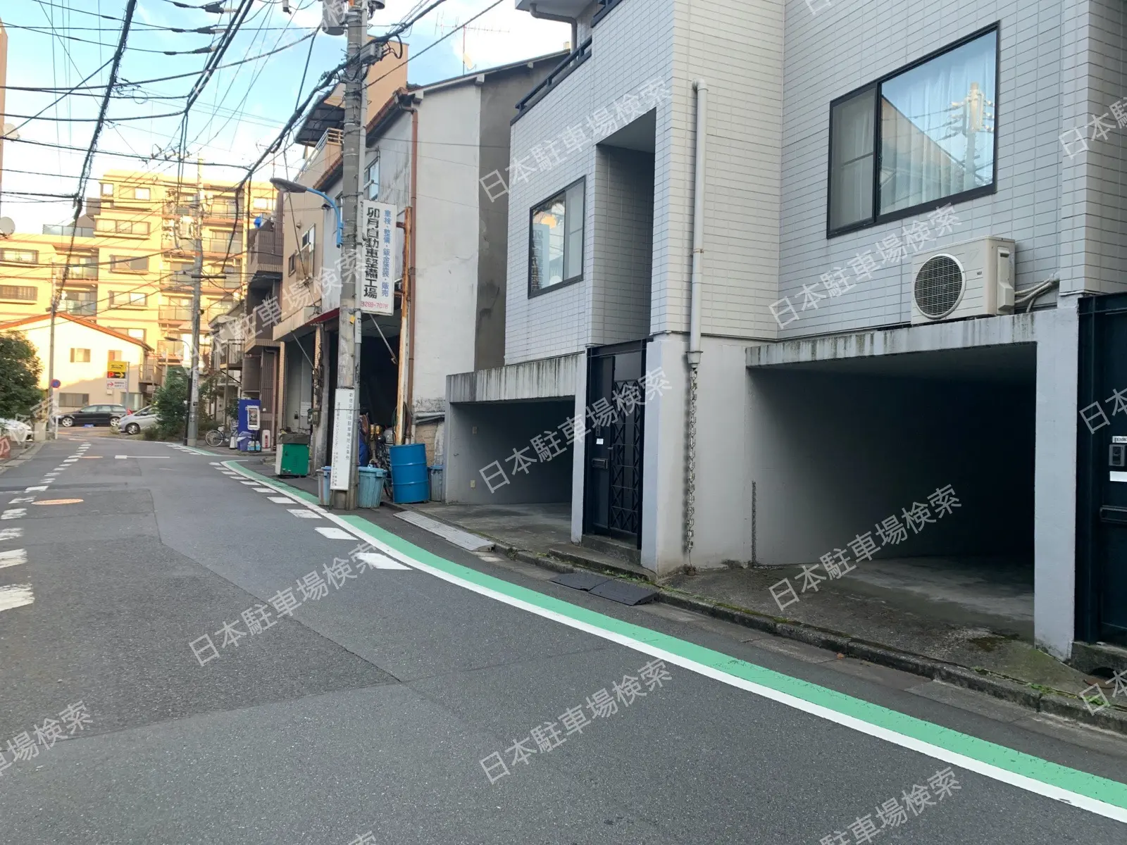 新宿区中里町　月極駐車場