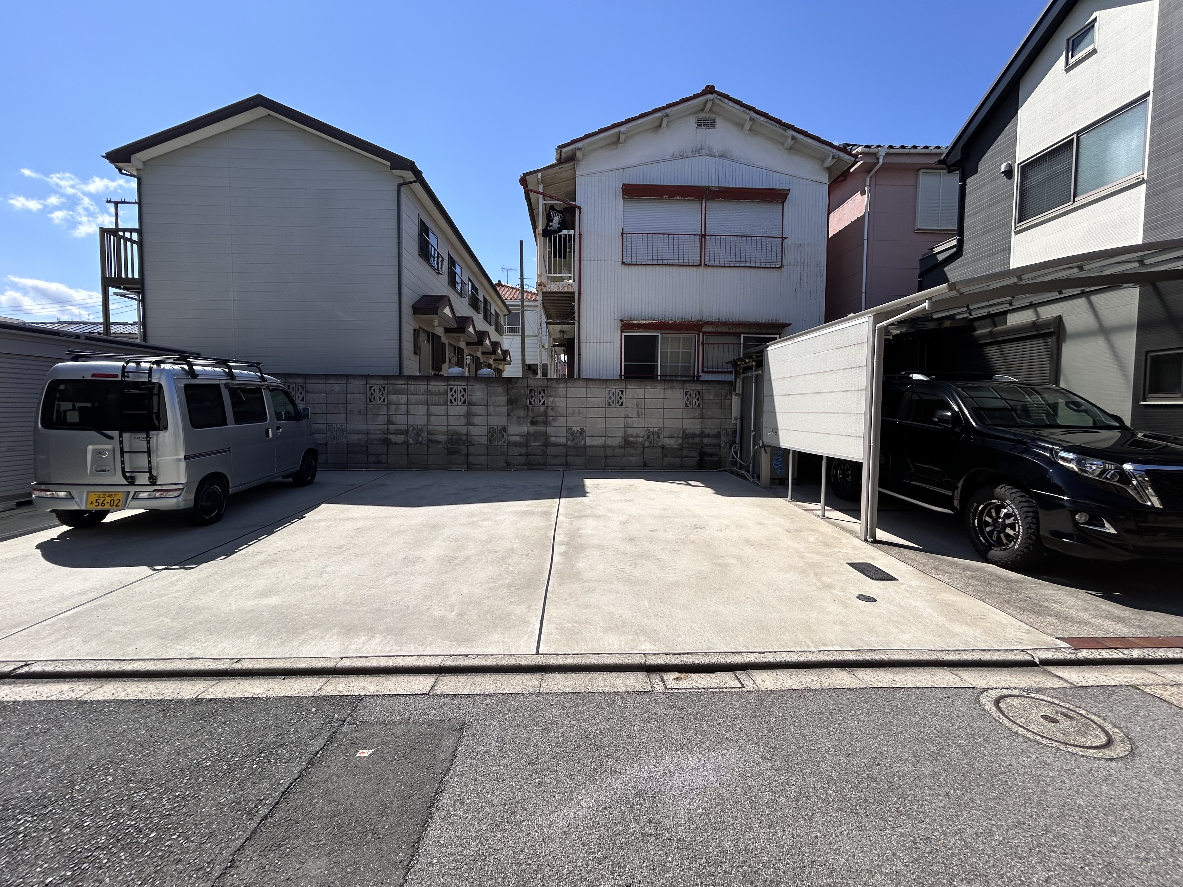 洗車自由 六木４丁目 月極駐車場