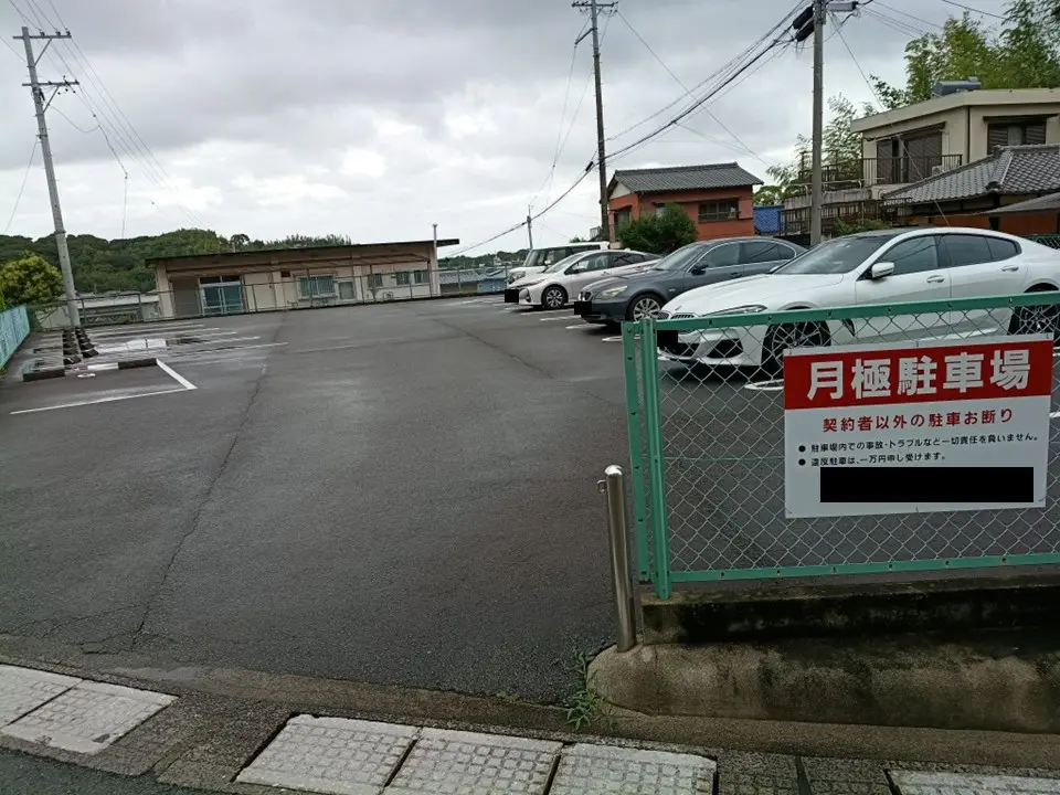 伊勢市勢田町 月極駐車場
